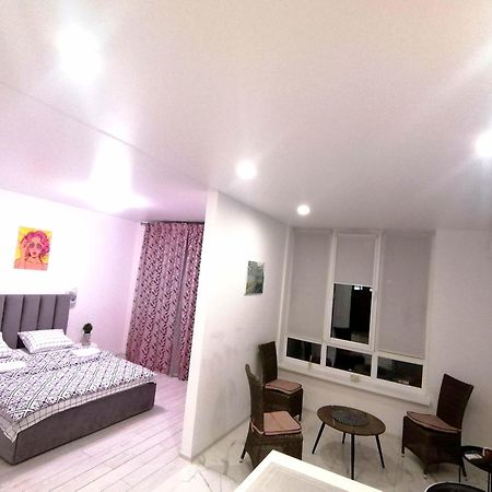 Новобудова Сам Центр Жк "Семицвіт" Apartment Liov Exterior foto